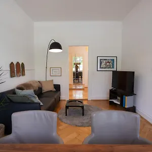 Charmante Altbauwohnung Am Rhein Appartement