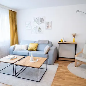 Expo-basel-ch Apt, Amazon Prime Video, Wifi, Coffee & Tee, Popcorn, Kitchen Basilea