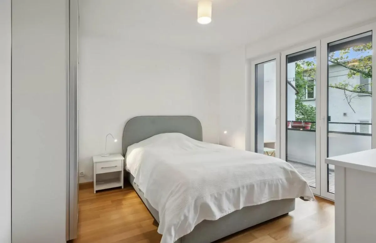 Baseliving Apartment 5 - 2 Grosse Balkone - Bahnhof Sbb